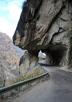 Cliffhanger roads in Kinnaur